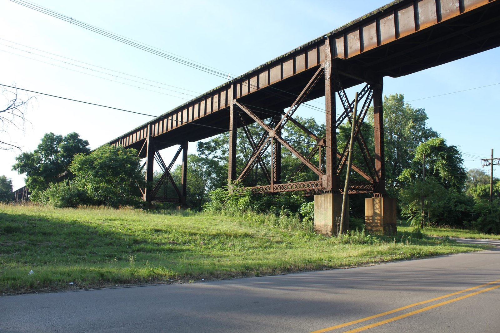 Looking east near Mississippi Avenue
